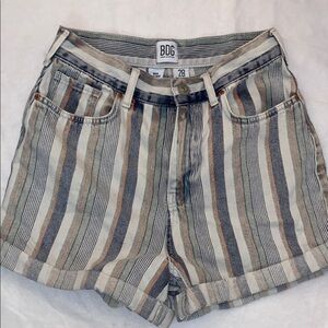 BDG Women's Striped Jean Shorts - Gray Tan Blue Red, Mom High Rise EUC. Size 28